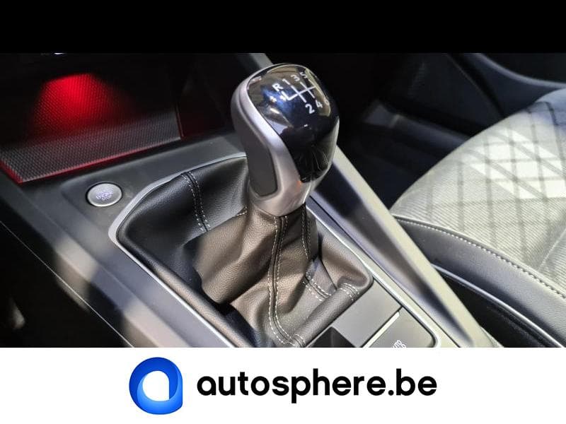 Volkswagen Golf R-Line - Dispo en Juin - 30