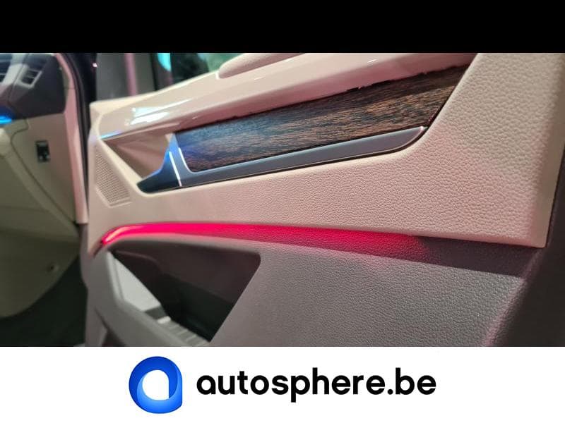 Volkswagen Multivan T7 Style eHybrid 6 places - 12