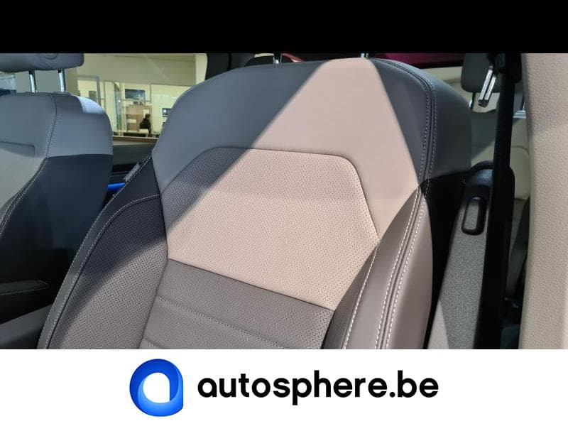 Volkswagen Multivan T7 Style eHybrid 6 places - 17