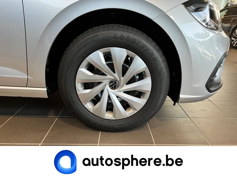Volkswagen Polo Life - 27