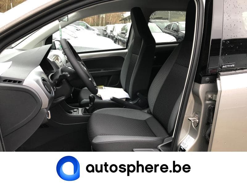 Volkswagen Up! ! Active - 15