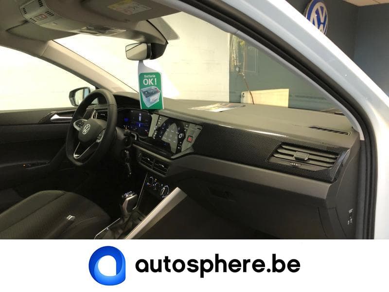 Volkswagen Polo Life - 12