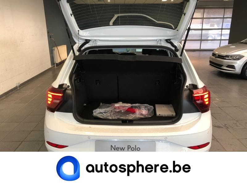 Volkswagen Polo Life - 10