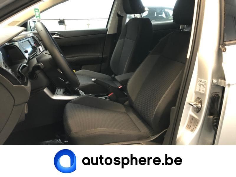 Volkswagen Polo Life - 12