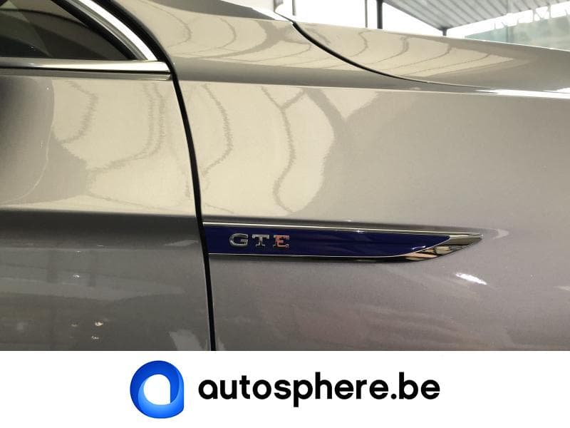Volkswagen Passat GTE - 8
