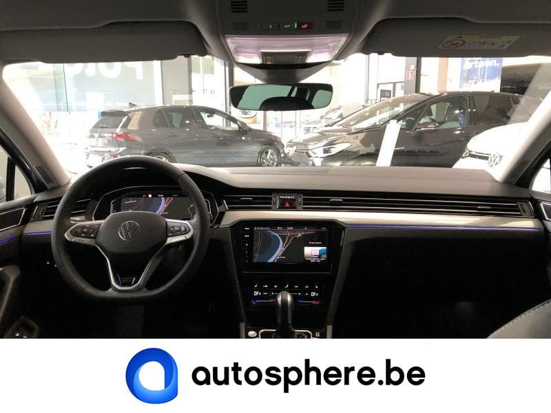 Volkswagen Passat GTE - 22