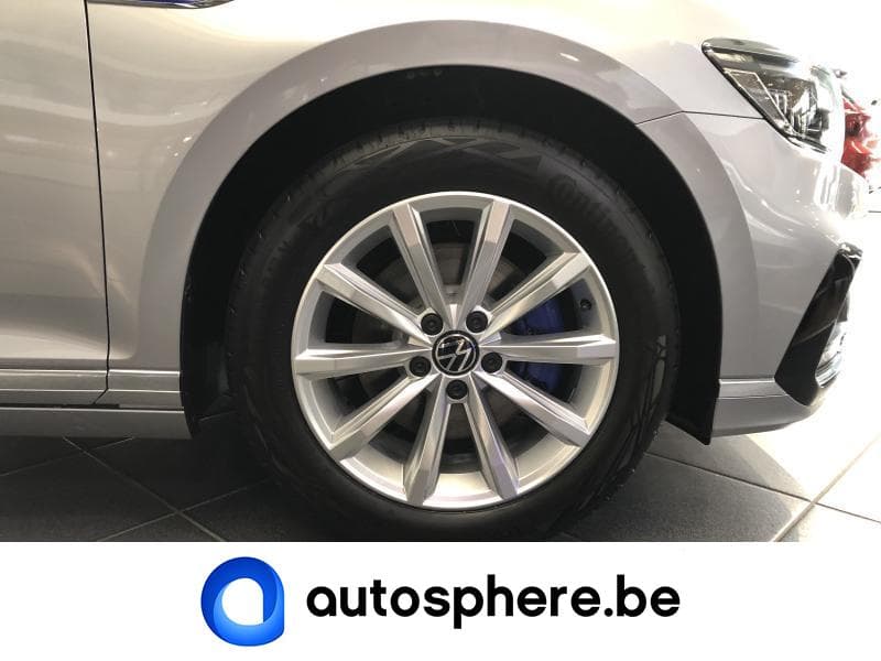 Volkswagen Passat GTE - 7