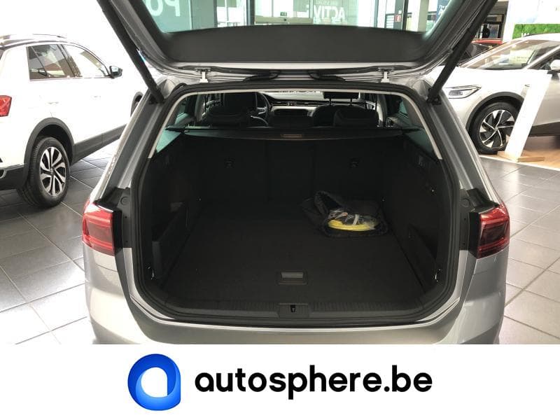 Volkswagen Passat GTE - 14