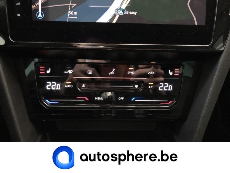Volkswagen Passat GTE - 35