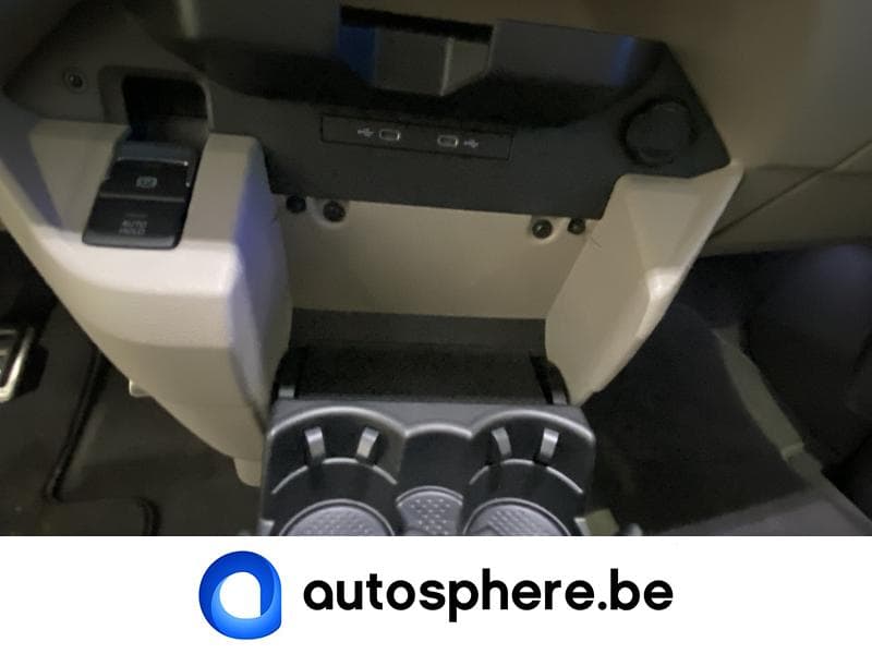 Volkswagen T7 Multivan STYLE*HYBRIDE*6PLACES++++ - 25