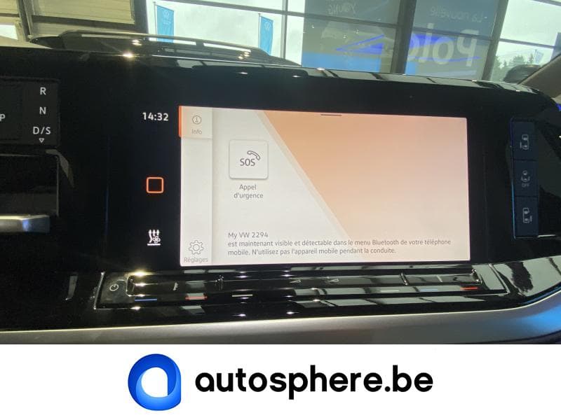 Volkswagen T7 Multivan STYLE*HYBRIDE*6PLACES++++ - 22