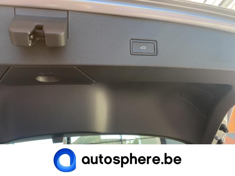 Volkswagen T-Roc R-LINE*GPS*TOIT OUVRANT*CLIM*LED++ - 26