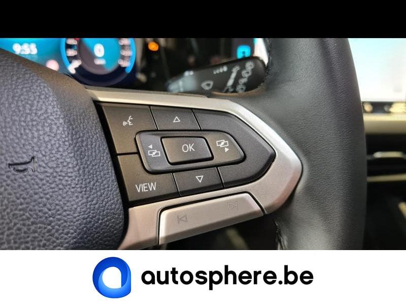 Volkswagen Golf VIII Active - 22