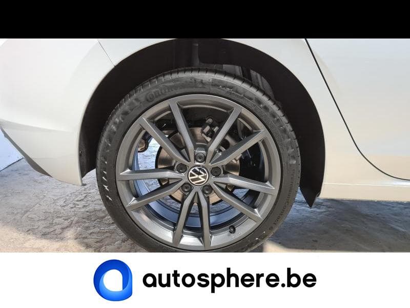 Volkswagen Golf VIII Active - 13