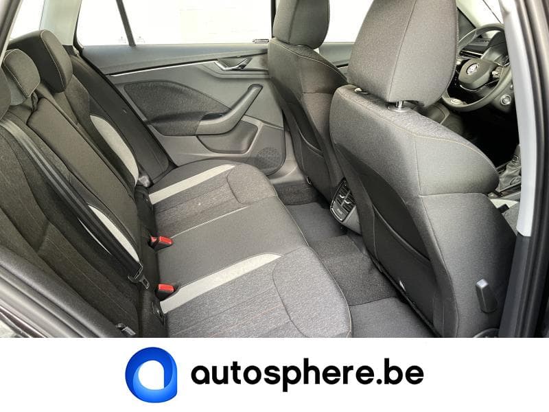 Skoda Kamiq Style 1.0TSi 110cv DSG - 32