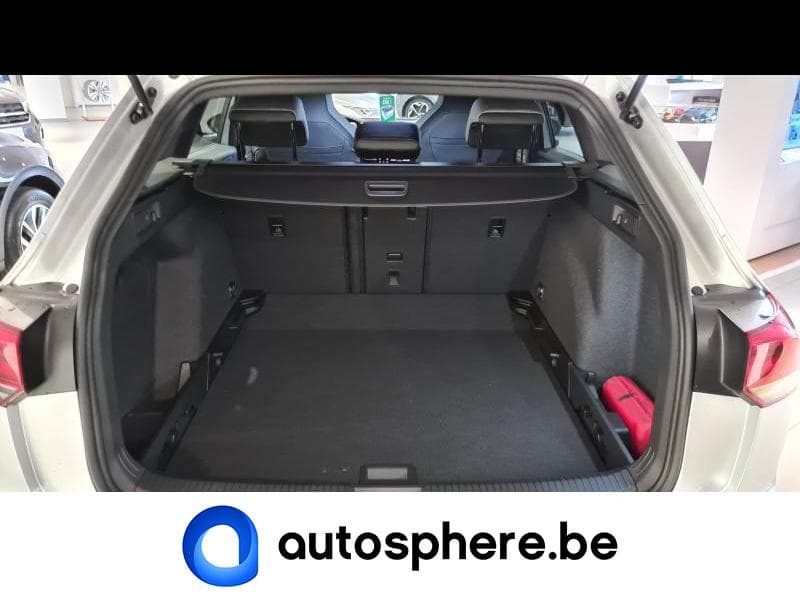 Volkswagen Golf VIII Variant R-Line - 12