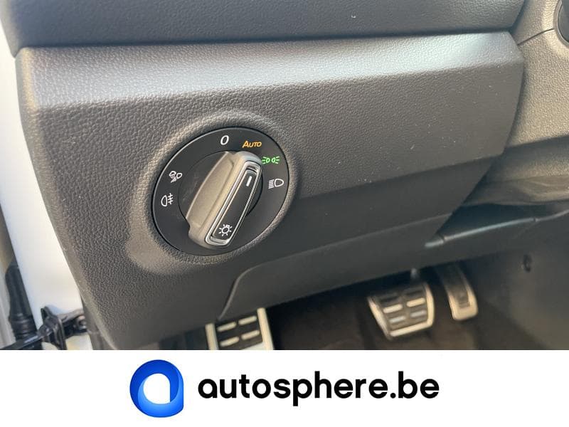 Volkswagen T-Roc R-Line-IQLight-Caméra-GPS-+++ - 19