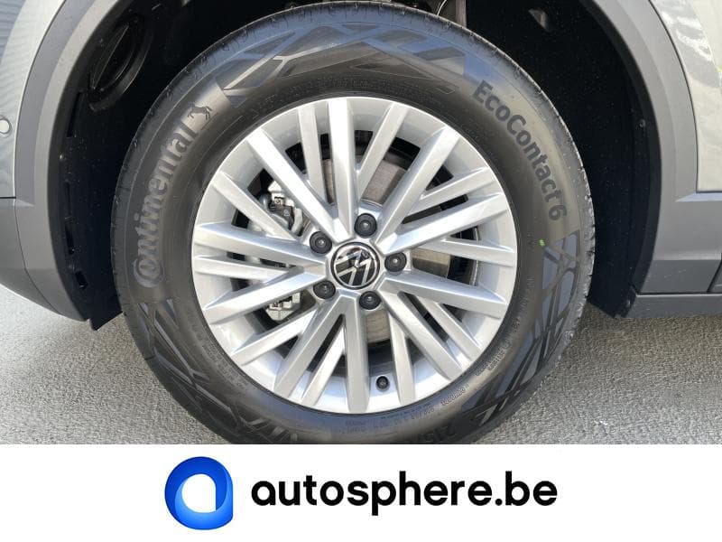 Volkswagen T-Roc CAMERA*CLIMATRONIC*AVIGATION*ATTELAGE - 24