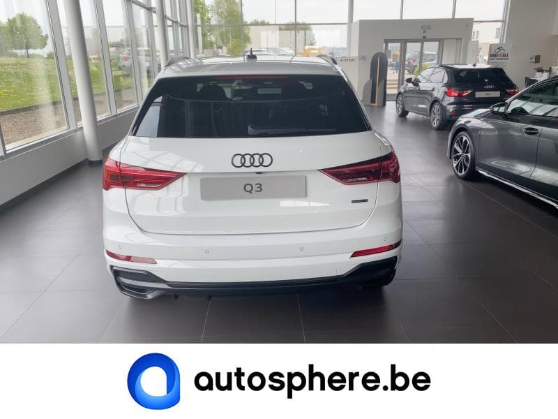 Audi Q3 S Line - 8
