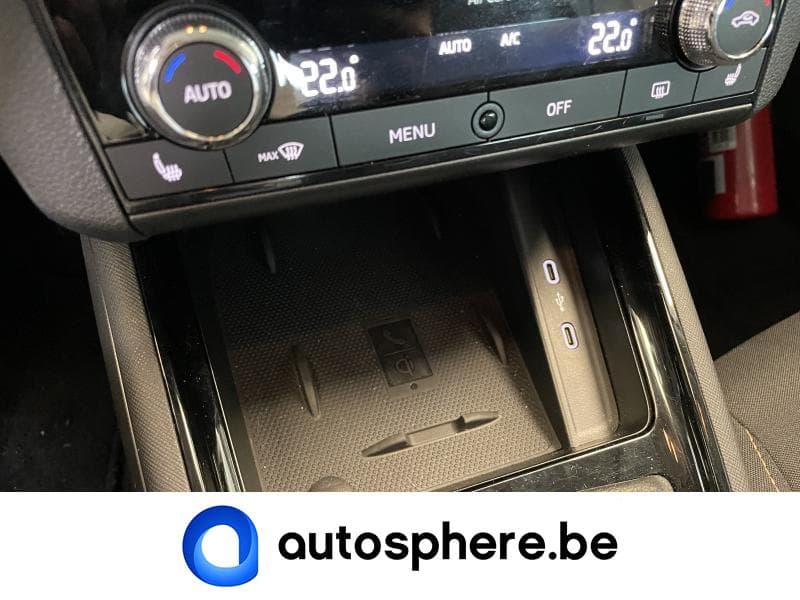 Skoda Kamiq Clever-1.0Essence-Camera-GPS-Carplay - 25