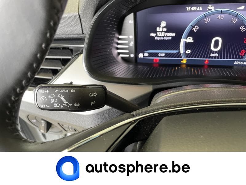 Skoda Kamiq Clever-1.0Essence-Camera-GPS-Carplay - 16
