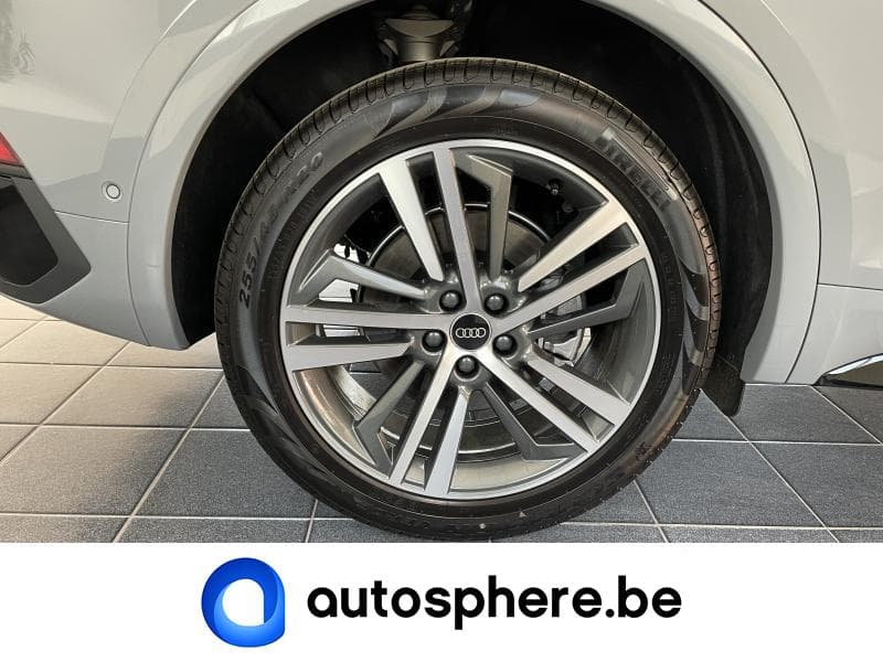 Audi Q5 Sportback - 38