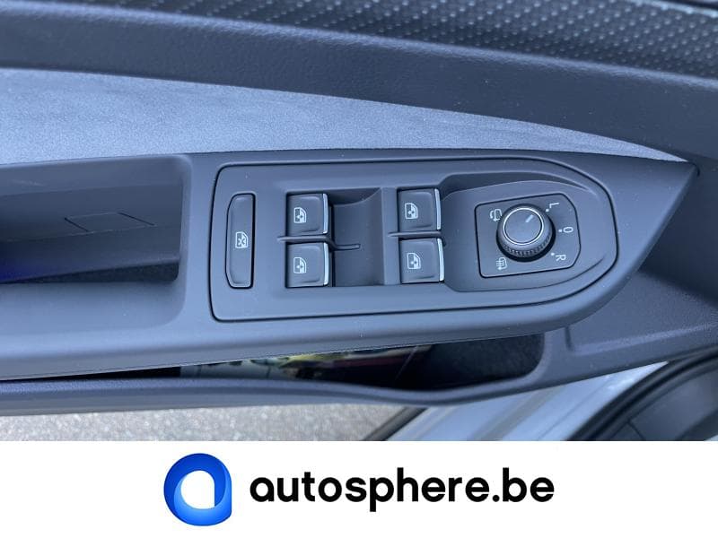 Volkswagen Golf R-Line-GPS-Caméra-ACC-LED-+++ - 21