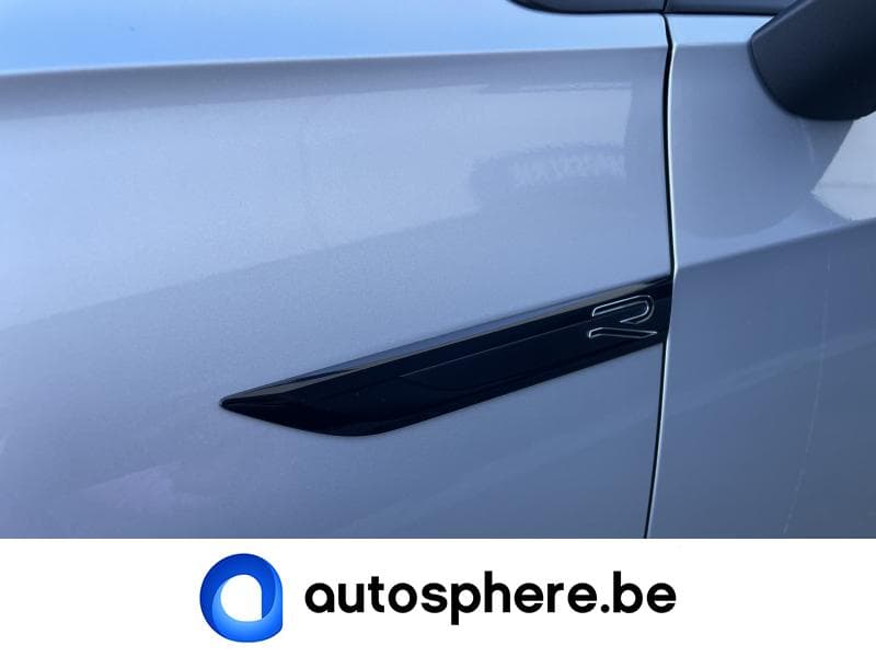 Volkswagen Golf R-Line-GPS-Caméra-ACC-LED-+++ - 36