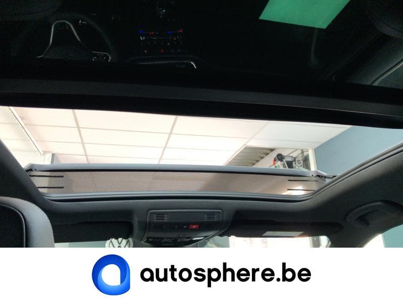 Volkswagen T-Roc R-line Business - 38