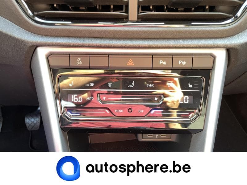Volkswagen T-Roc NAVIGATION*APP-CONNECT*LEDS++++ - 18