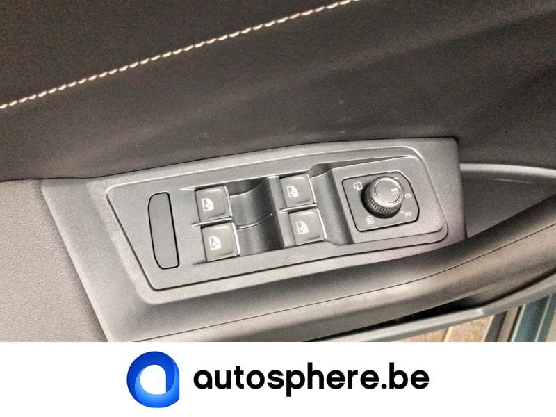 Volkswagen T-Roc R-line Business Premium - 17