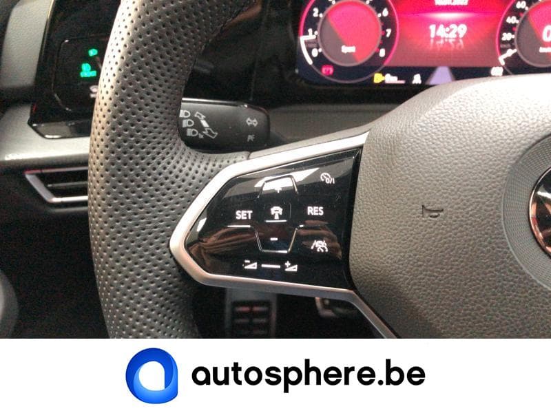 Volkswagen Golf GTI 245cv - 29