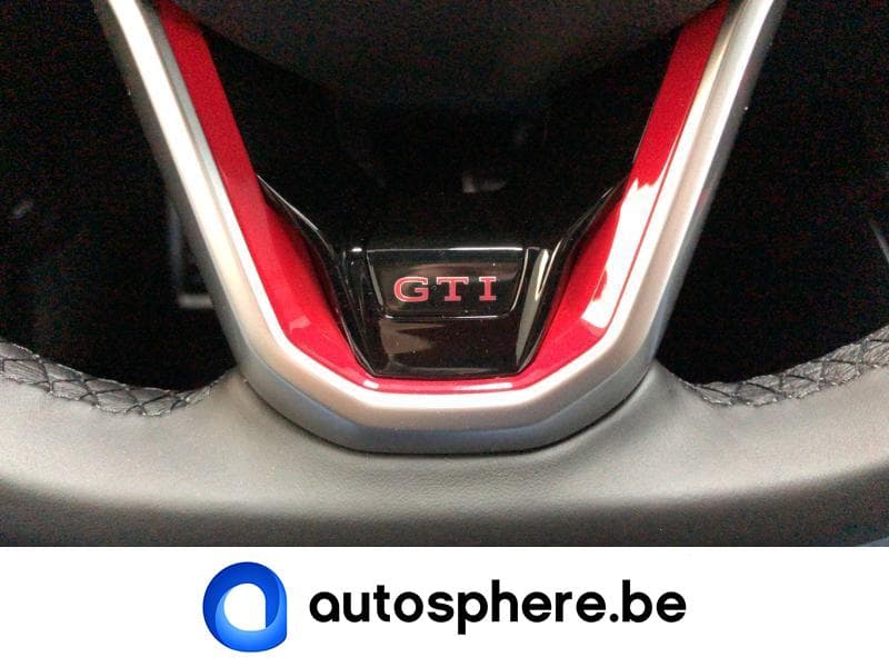 Volkswagen Golf GTI 245cv - 31