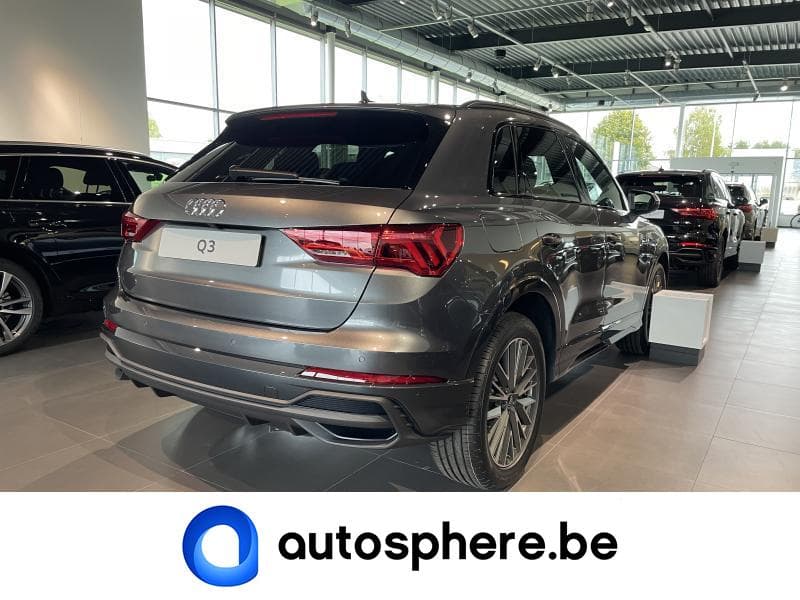Audi Q3 S-Line - 23