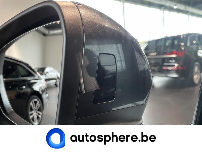 Audi Q3 S-Line - 17