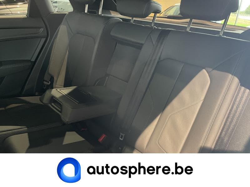 Audi Q3 S-Line - 9