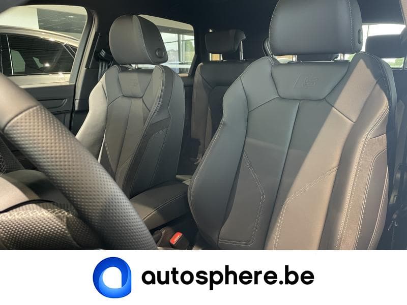 Audi Q3 S-Line - 8