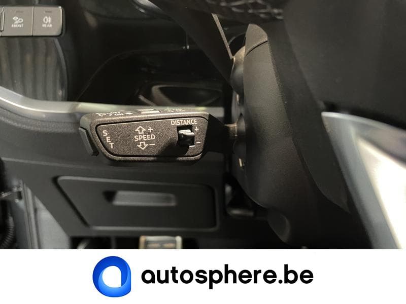 Audi Q3 S-Line - 15
