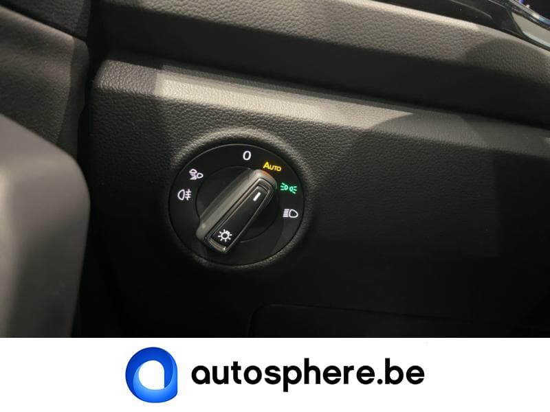 Volkswagen T-Roc R-LINE BUSINESS - 17