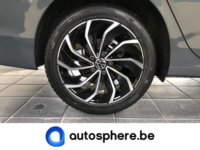 Volkswagen Golf VIII Variant Life - 15