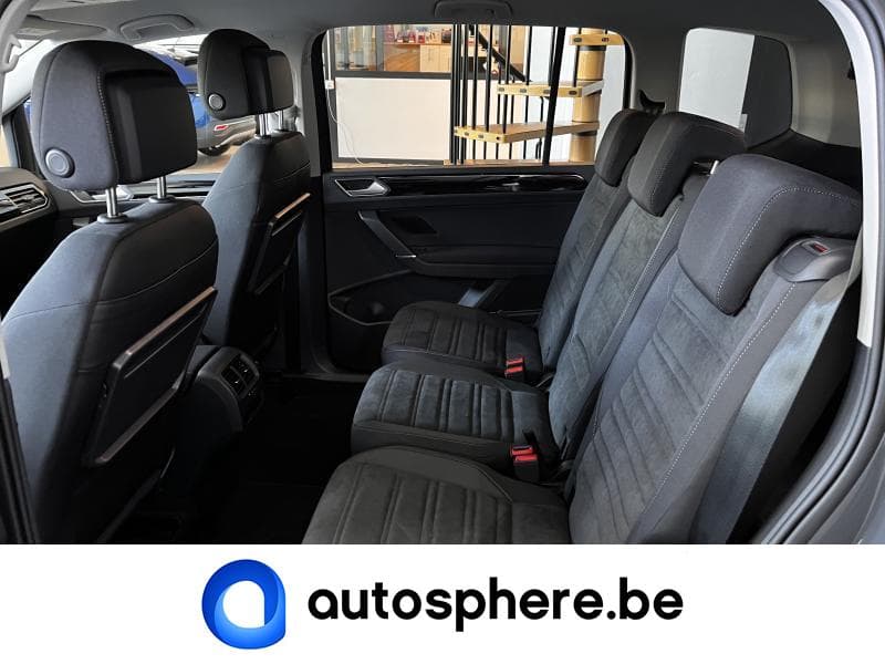 Volkswagen Touran III Highline - 13