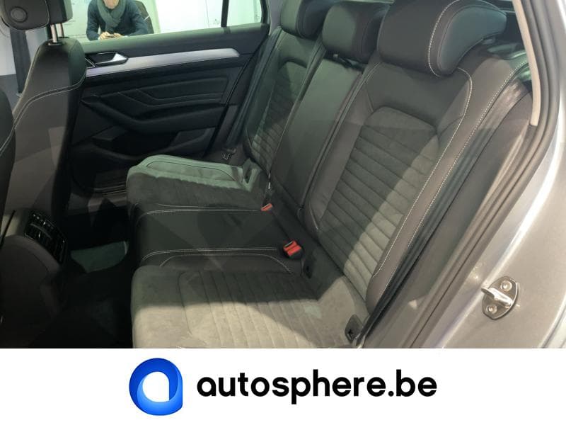 Volkswagen Passat Elegance - 9