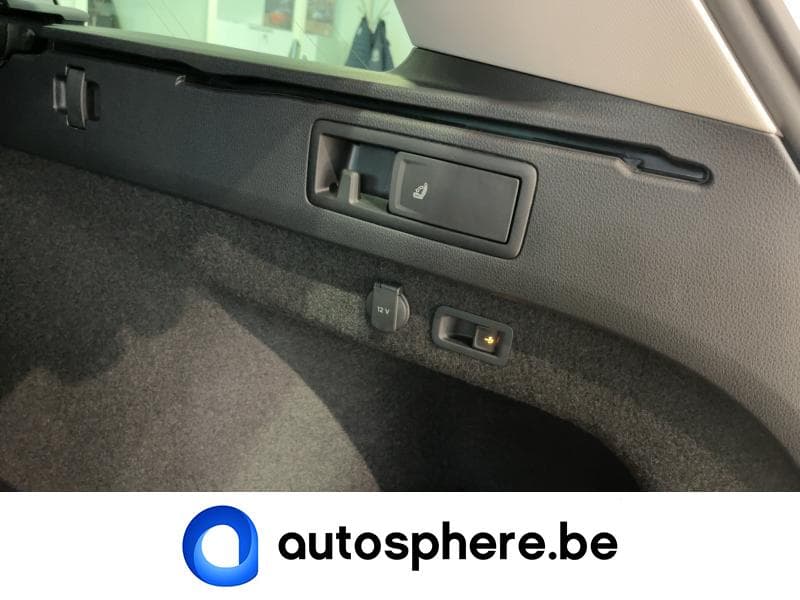 Volkswagen Passat Elegance - 15