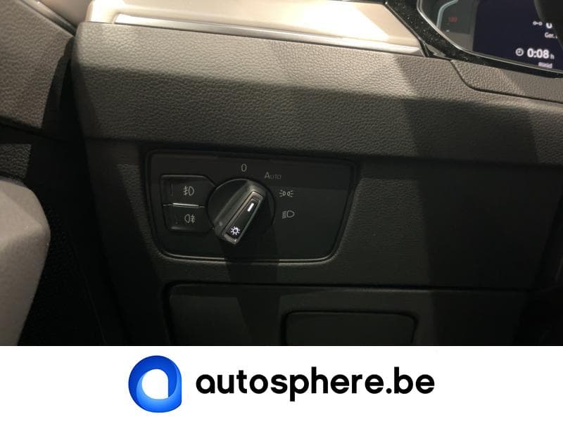 Volkswagen Passat Elegance - 16