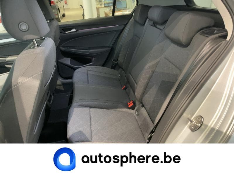 Volkswagen Golf VIII Life - 12