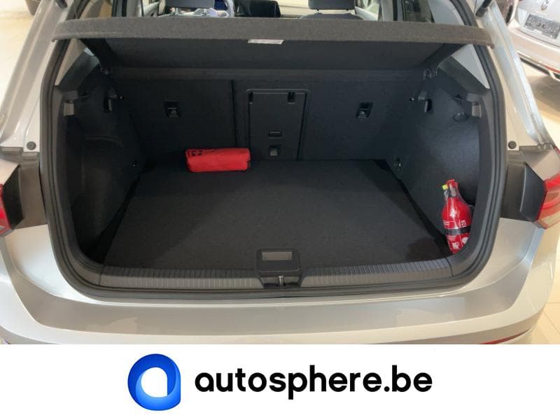 Volkswagen Golf VIII Life - 8
