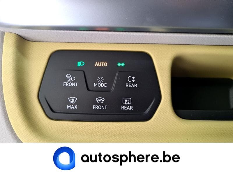 Volkswagen ID.Buzz Pro - GPS,APP,clim,caméra,attache - tvac - 24