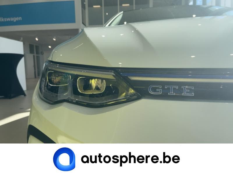 Volkswagen Golf VIII GTE - 15