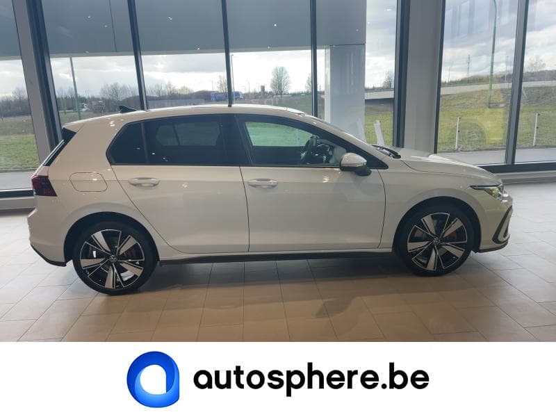 Volkswagen Golf VIII GTE - 7