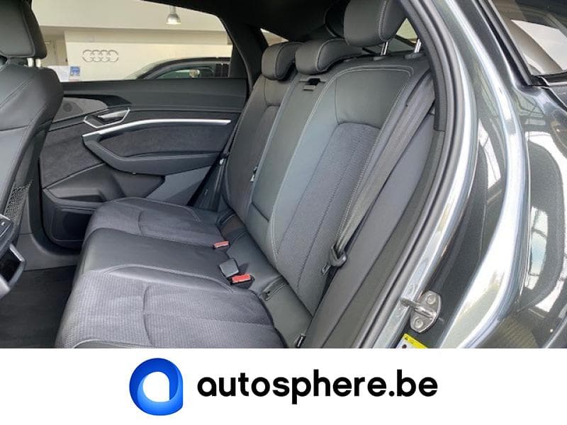 Audi Q8 Sportback 55 e-tron - 13